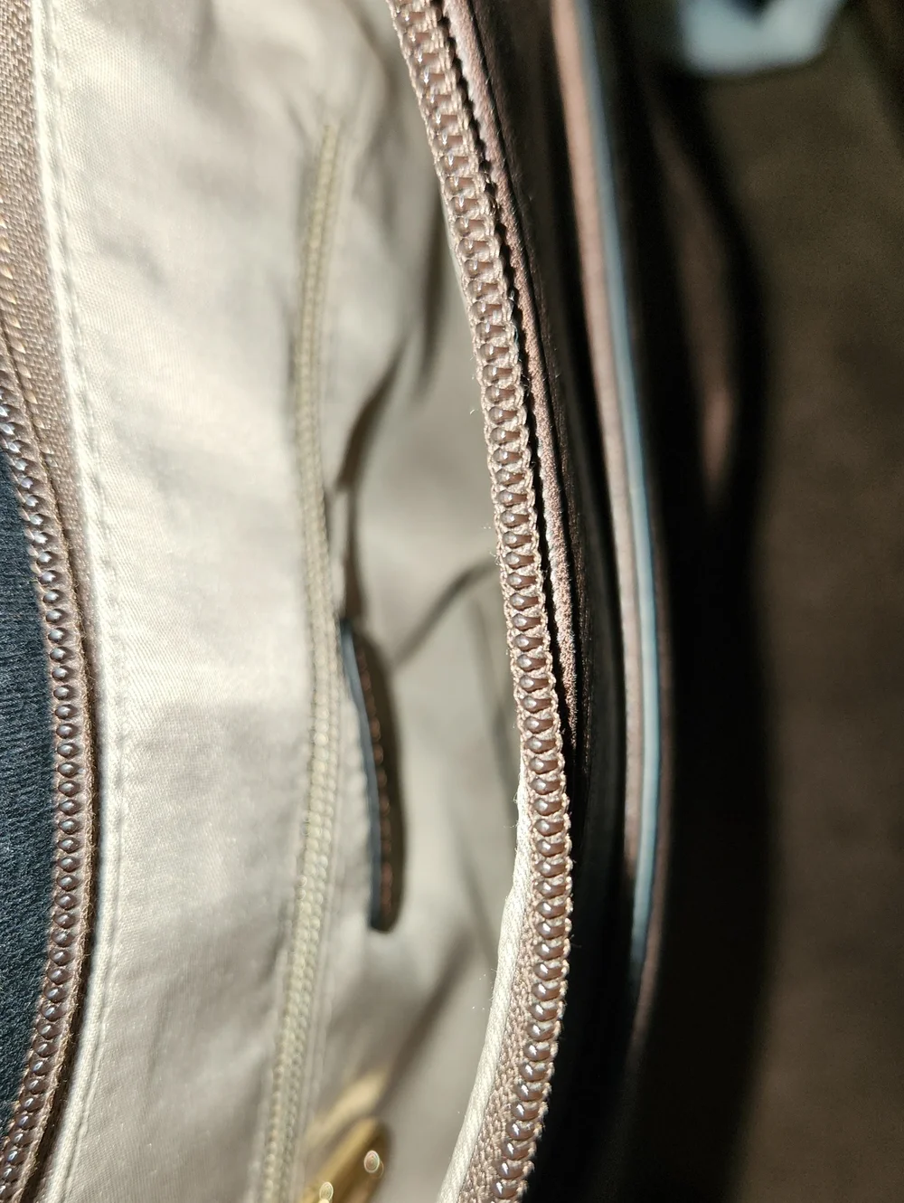 BOSTANTEN Crossbody Bag